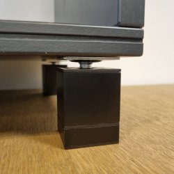 Mbelben "Niko" 40x40mm - Hjde 58mm - Sort Finish