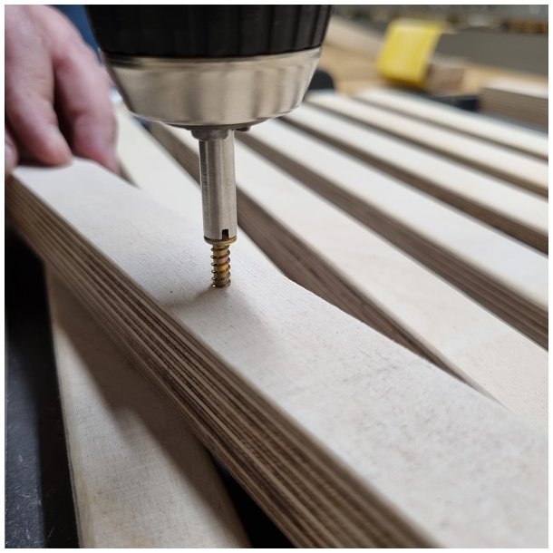 Lamelskrue 3,5x10x14mm - Gulforzinket Stl