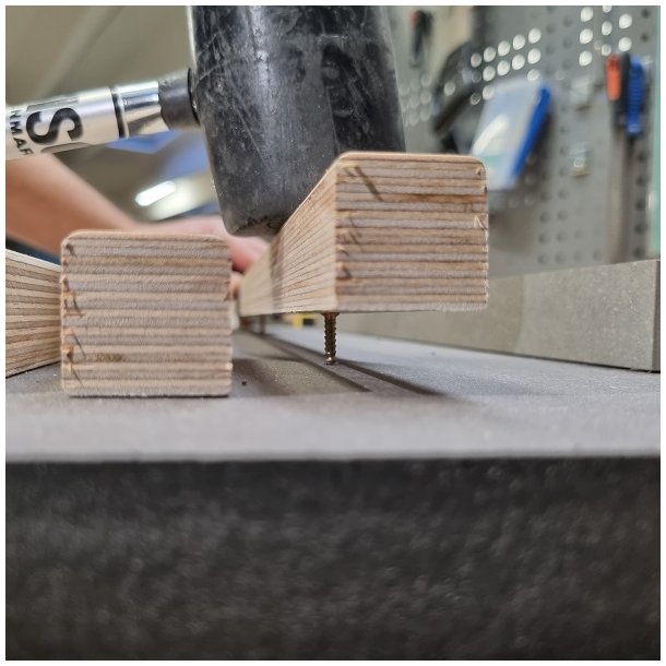 Lamelskrue 4,0x13x18mm - Gulforzinket Stl