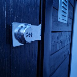 Overfald med Kodels "Illas" - Forniklet