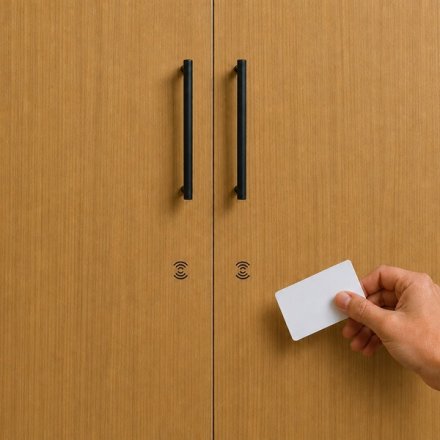 Selvkl�bende Mark�r til Elektroniske L�se - Sort