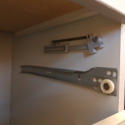 Dmpnings Lukkemekanisme til Trskuffe