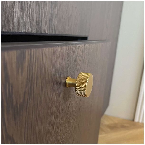 Riflet Mbelknop "House" - Brstet Messing med Lak - 32mm