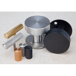 Bundplade "House & Justa" - Mat Sort - 28mm