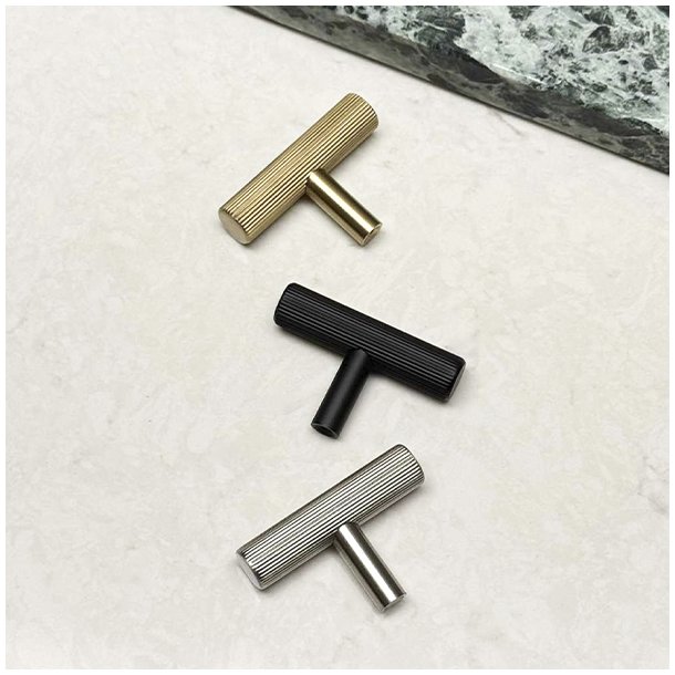 Linjeret T-Bar "Justa" - Brstet Stl Look - 50mm