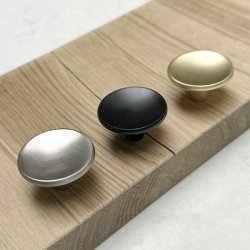 Mbelknop "Flora" - Sort - 38mm