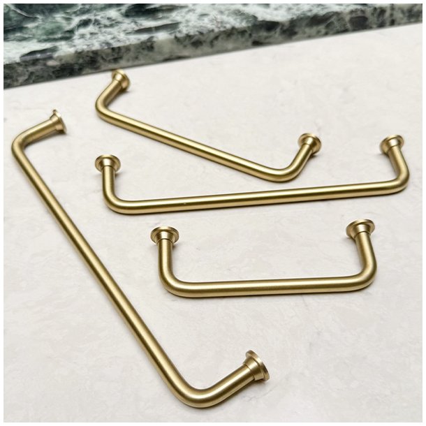 Greb "Diana" - Brstet Messing uden Lak - cc 128mm