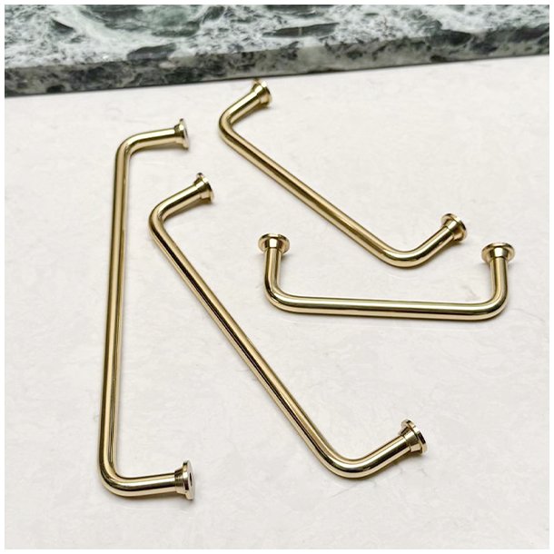 Greb "Diana" - Poleret Messing med Lak - cc 224mm