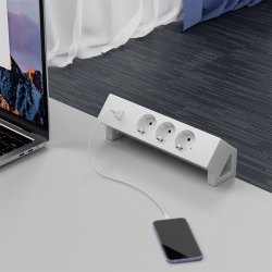 Stikd�se med Bordklemme -  3 Udtag, USB A + C